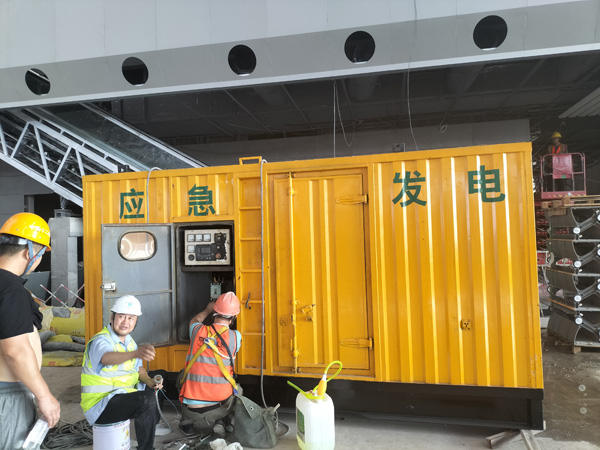 九台怎样判断空气滤清器是否需要更换？